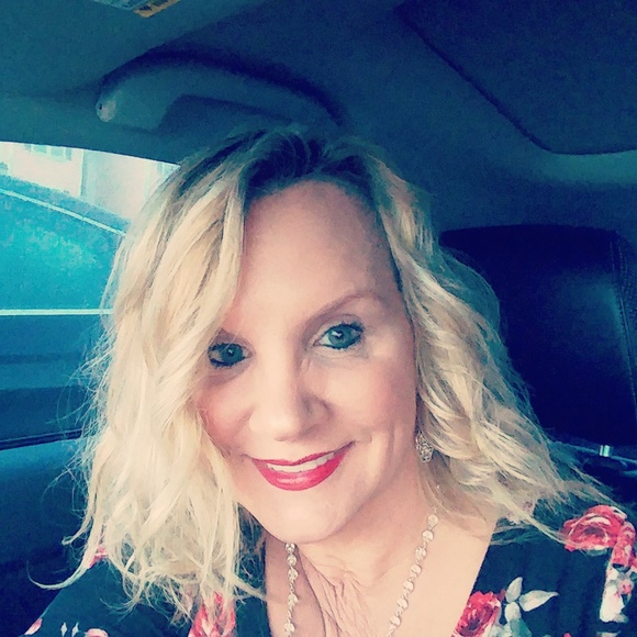 Meet your Posher, Venice - Picture 3 of 6